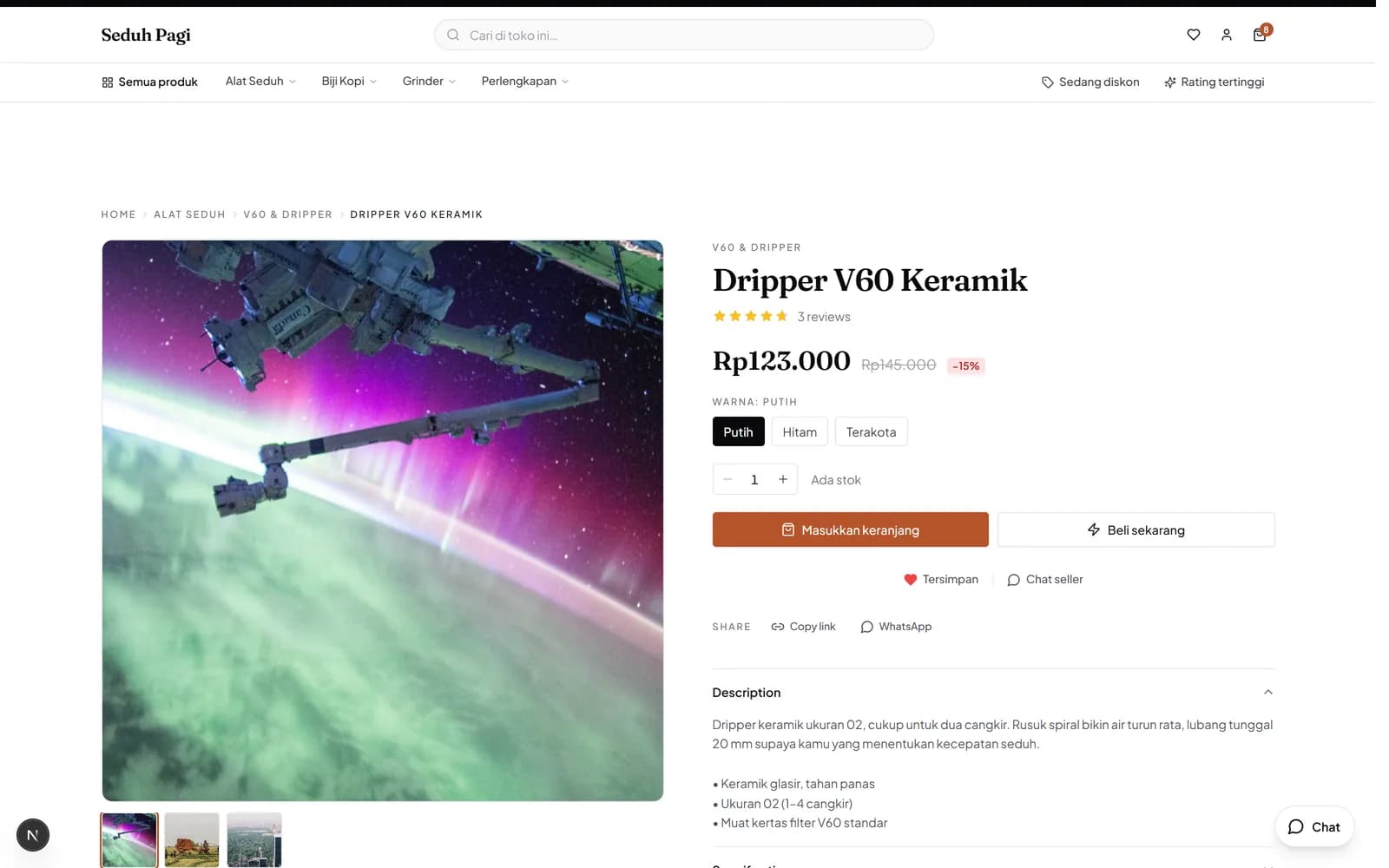 Halaman produk toko contoh dengan foto, pilihan varian, dan tombol beli